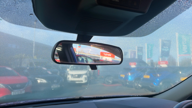 Nissan Qashqai 1.3 DiG-T MH Acenta Premium 5dr Petrol Hatchback